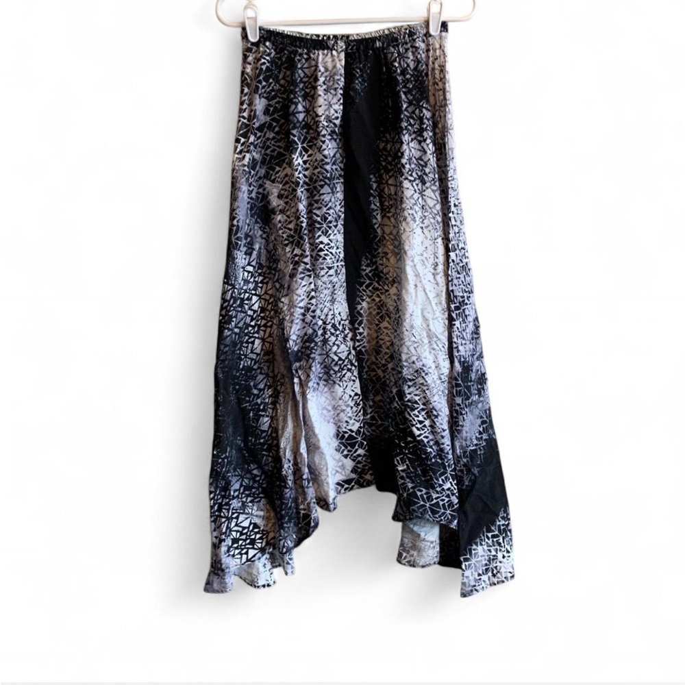 Black and Gray Asymmetrical Skirt! Size small!